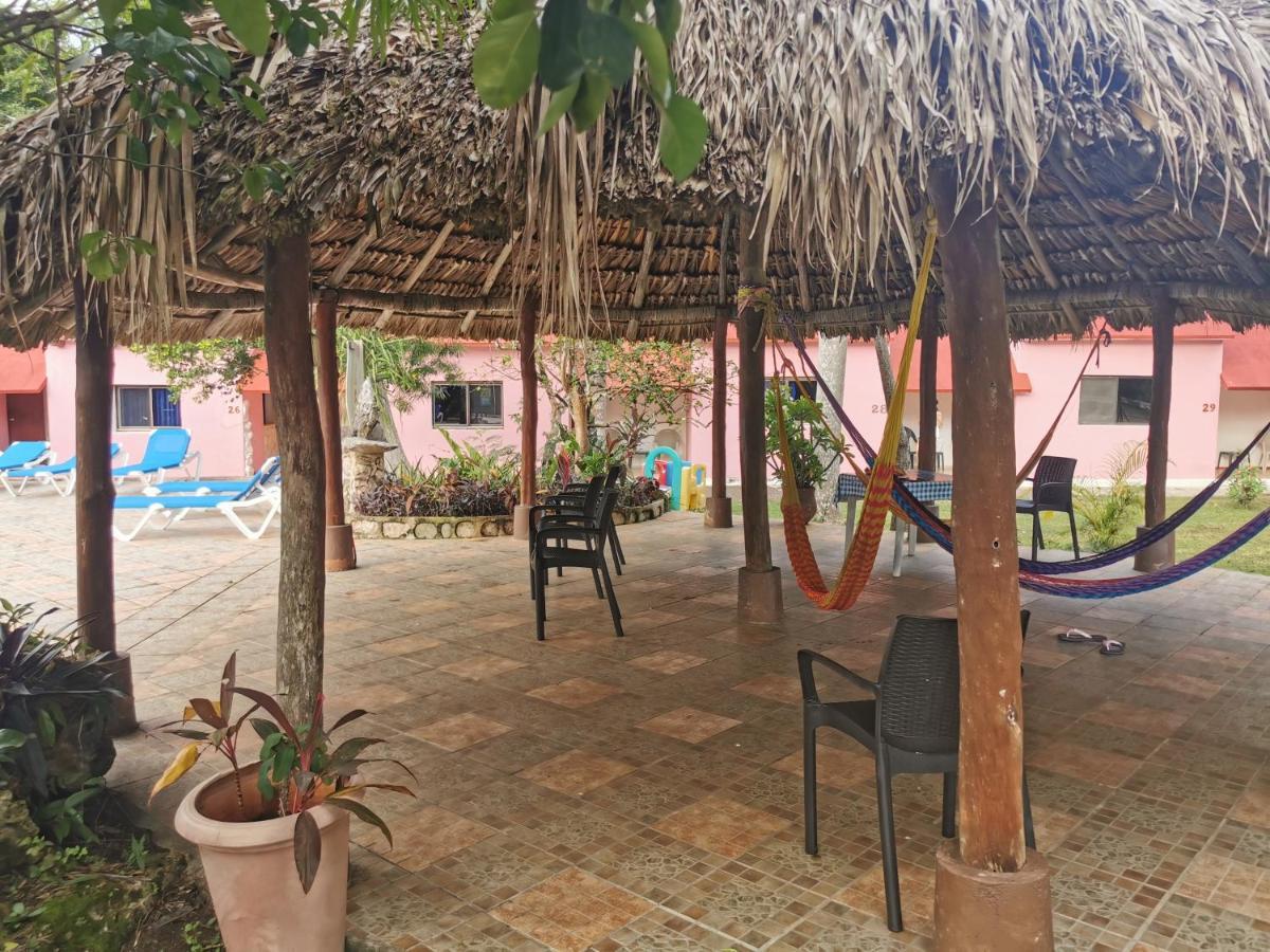 Hotel Doralba Inn Chichen Exterior photo